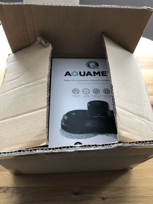 Робот за почистване на прозорци или плоски повърхности Aquamenti