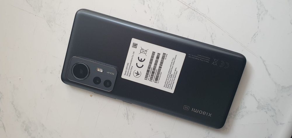 Xiaomi 12- 12 gb ram -256 gb memorie. - ecranl  LTPO AMOLED. -Sunet Harman Kardon
