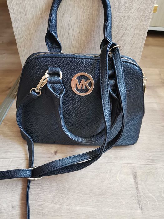 Дамска малка чанта