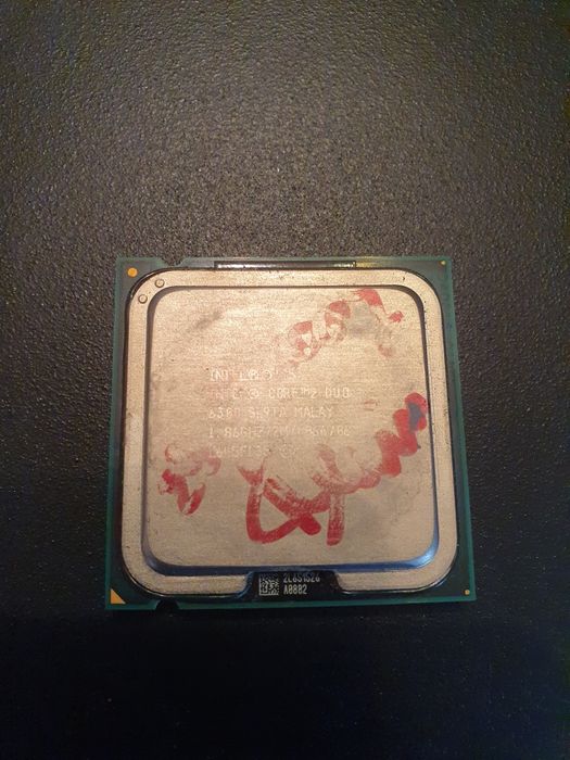 Placă de bază ASUS P5LD2