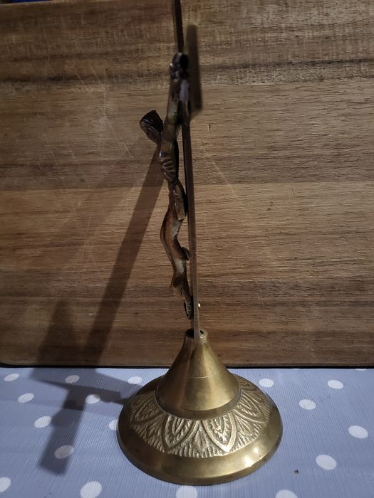 1.Разпятие-кръст с Исус Христос-100лв.