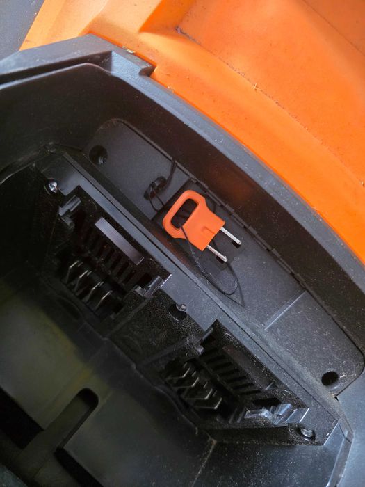 Mașină de tuns iarba electrică LawnMaster CLMF4841E 48V Max, mulcire până la 450 m², 42L, 6 niveluri