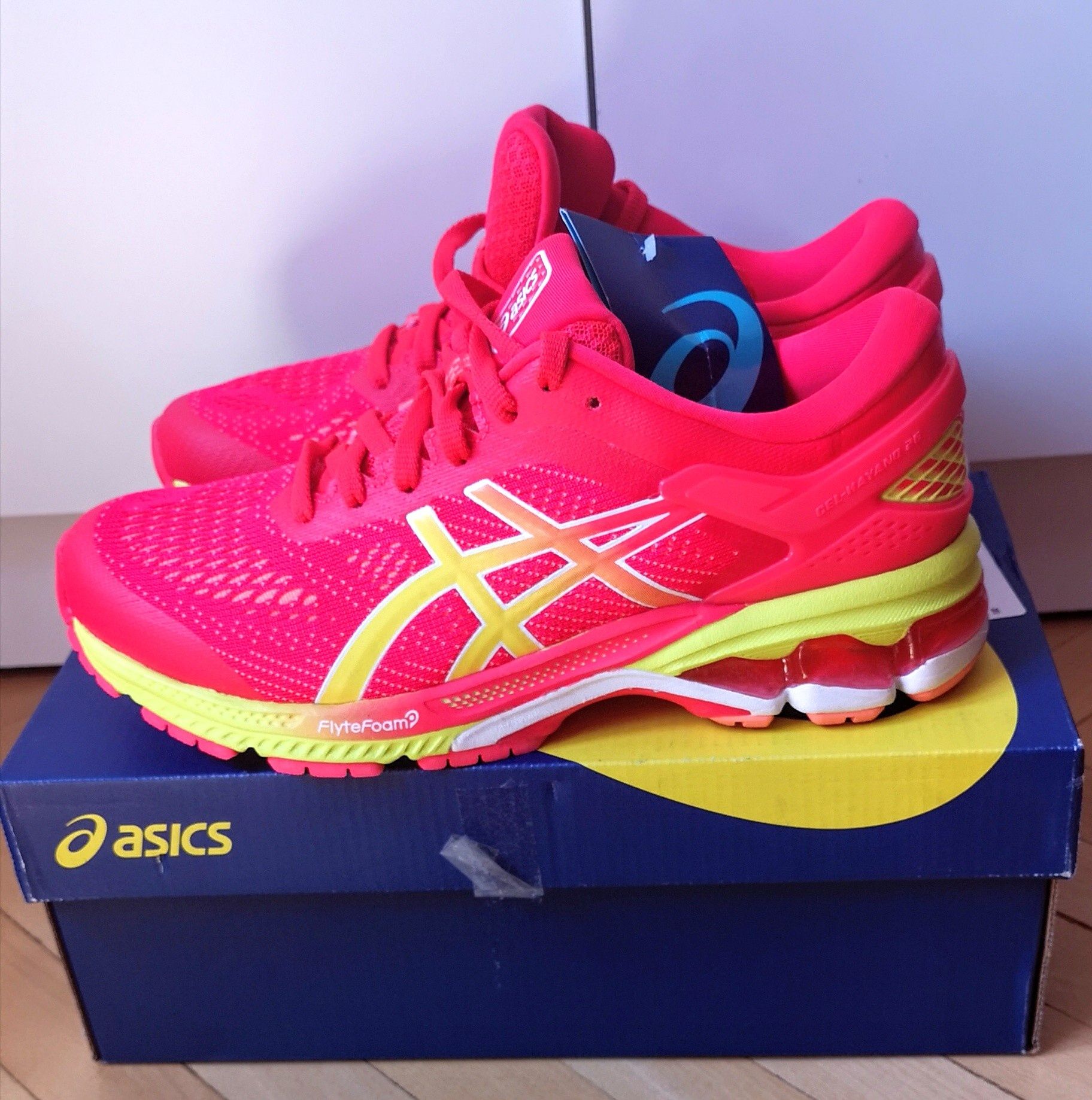 Asics gel kayano 26 hotsell women's 38