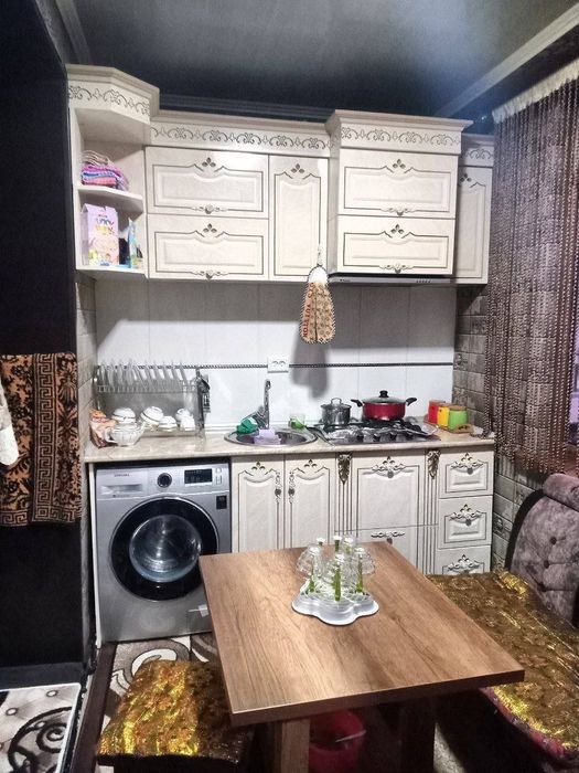 Namangan 4mira rayonda kunli kvartira quyamiz bezzaks pokiza joy