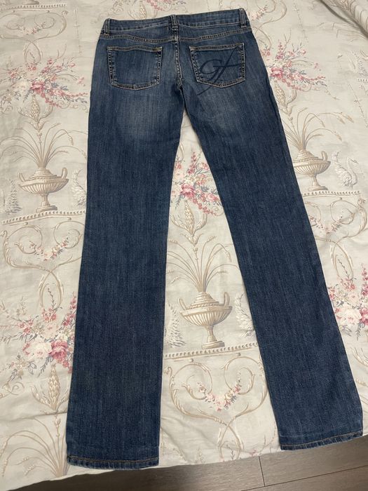 Продам джинсы Ферре
