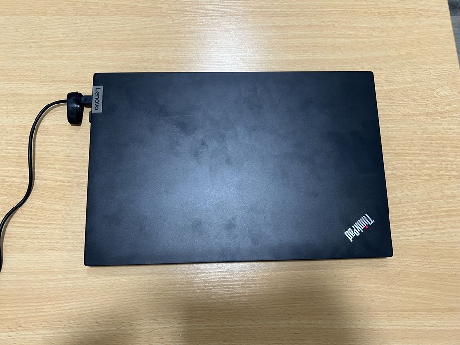 Срочно продается Ноутбук Lenovo Thinkpad E15 G2 Core i5 15.6" FHD
