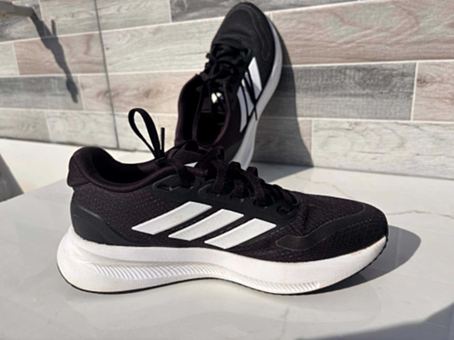 Маратонки Adidas
