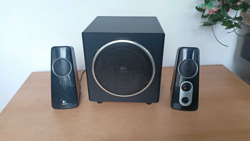 Vand boxe PC Logitec Z523 (2.1)