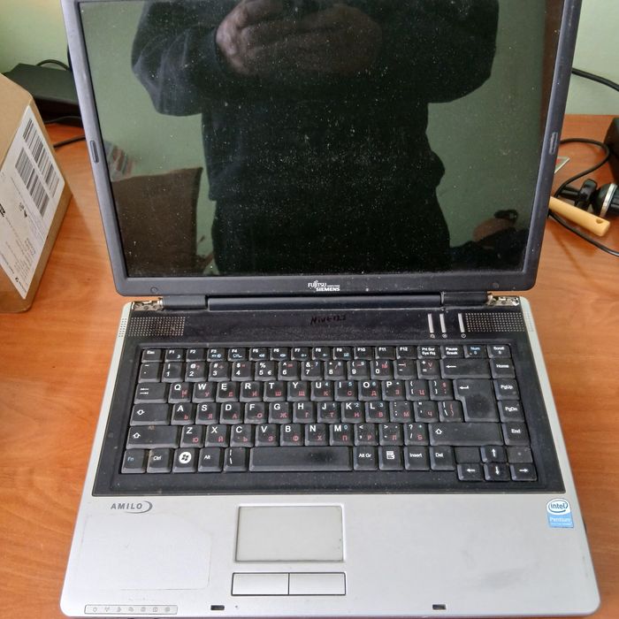 Лаптоп  Fujitsu Simens