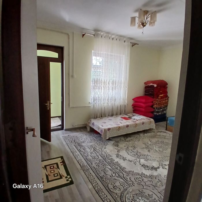 Ховли жой сотилади