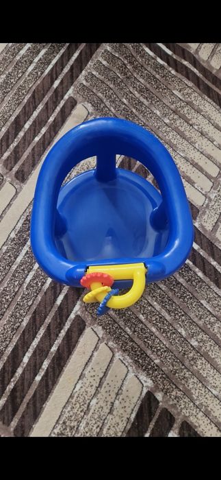 Scaun pentru baie bebeluși