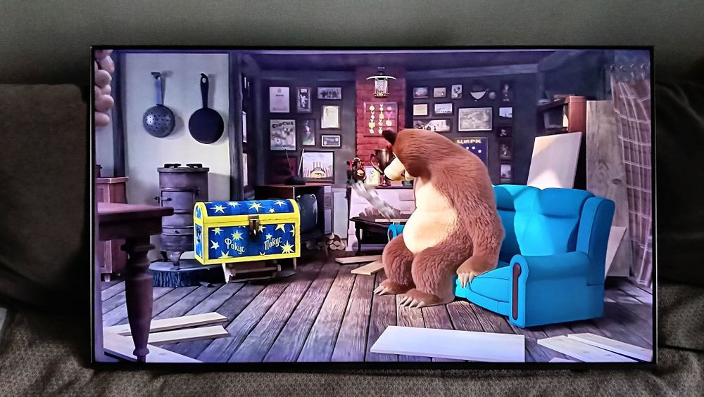 Продам телевизор Samsung Qled smart 4k
