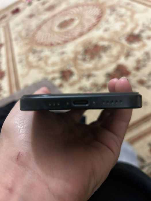 Айфон 15 срочно.