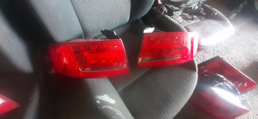 Vind stopuri led audi a4 b8