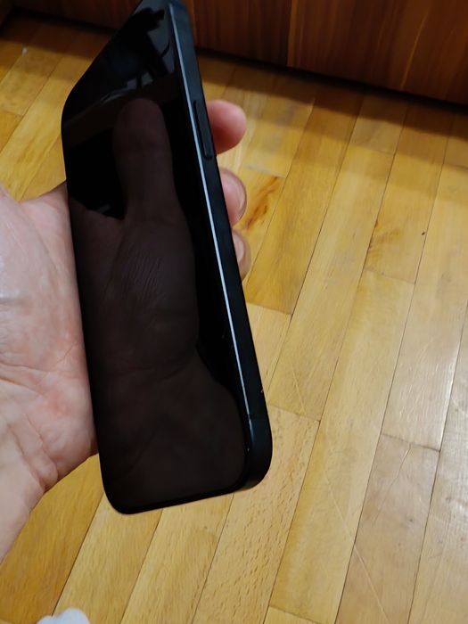 iPhone 15 black 128 gb