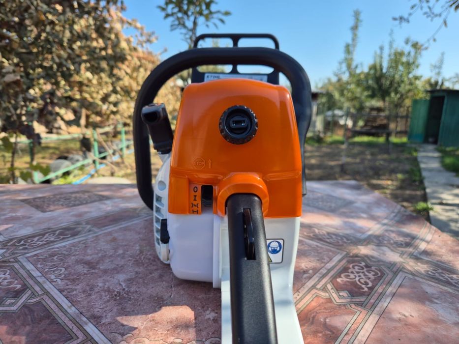 Продам бензопилу