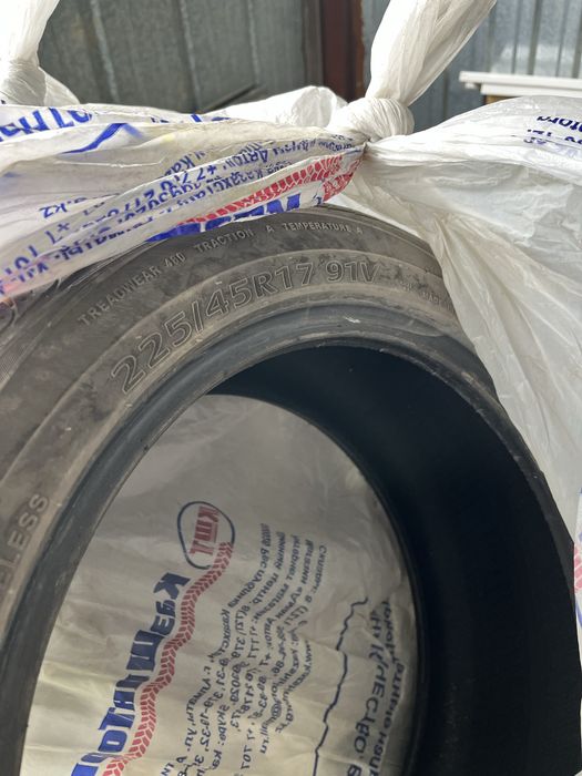 225 / 45 / 17 - летние шины