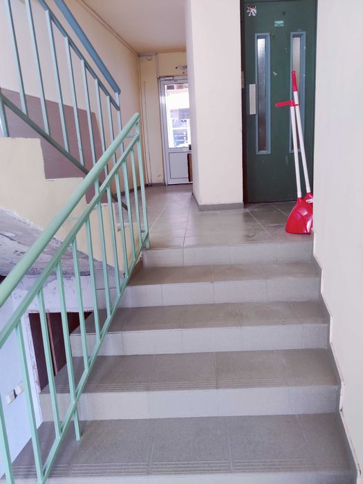 Дава се под наем Двустаен апартамент в Пловдив, Кършияка - 40 кв.м за 306 € - Снимка #2