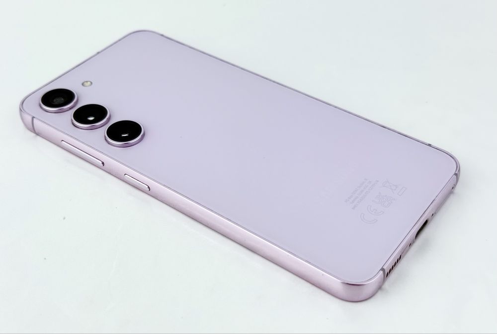 Samsung Galaxy S23 5G 256GB 8RAM Lavender Отличен