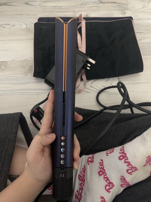 Dyson Airstrait Дайсон фен выпрямитель