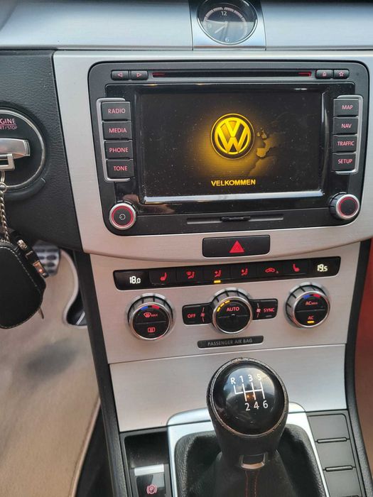 Vand masina personala VW CC