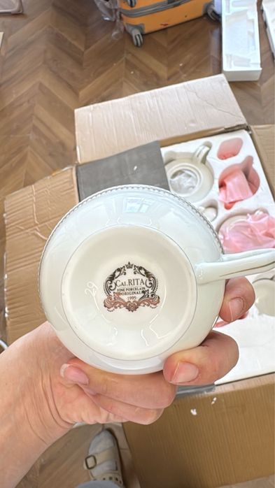 Сервиз на 105 предметов