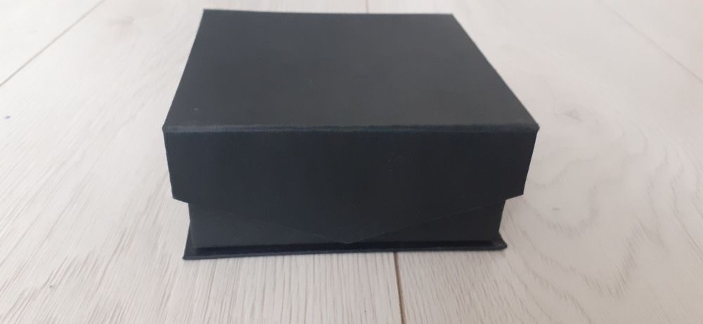 Set dop-picurător sticlă vin și dop sticlă  șampanie