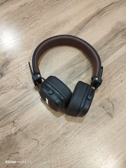 Продам наушники маршал