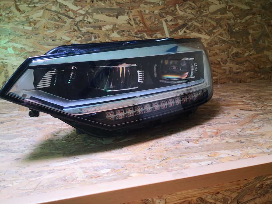 Ляв фар за Фолксваген Туран VW Turan Full LED