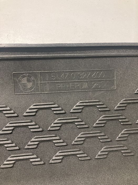 Taviță portbagaj BMW seria3 berlina an 2006-2012