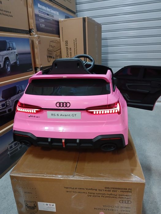 Ново!Промоция!Акумулаторен джип AUDI RS6 Avant GT с меки гуми,кожена седалка 12волта