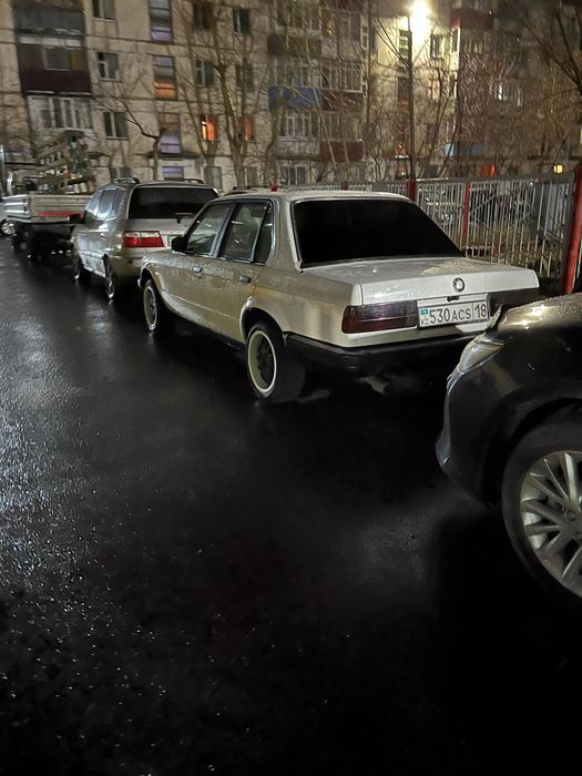 Продам BMW е30 1984