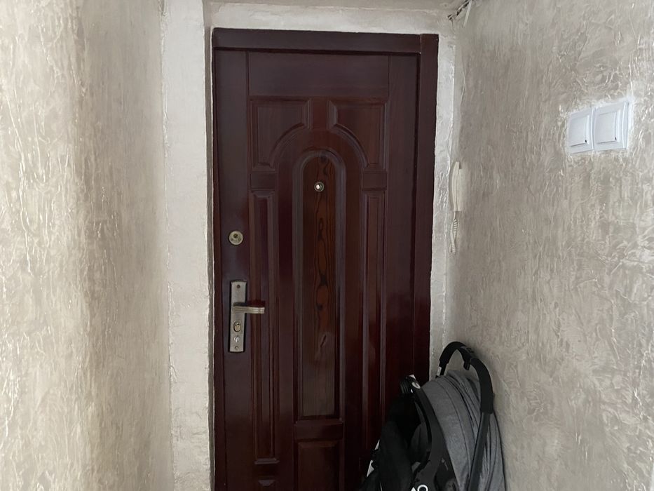 Срочно Продам квартиру на 5 районе