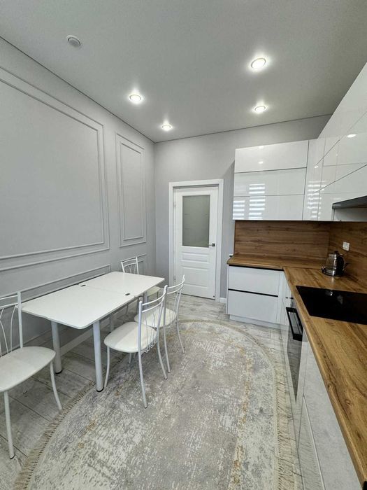 Ақтауда 2 бөлмелі пәтер сатылады