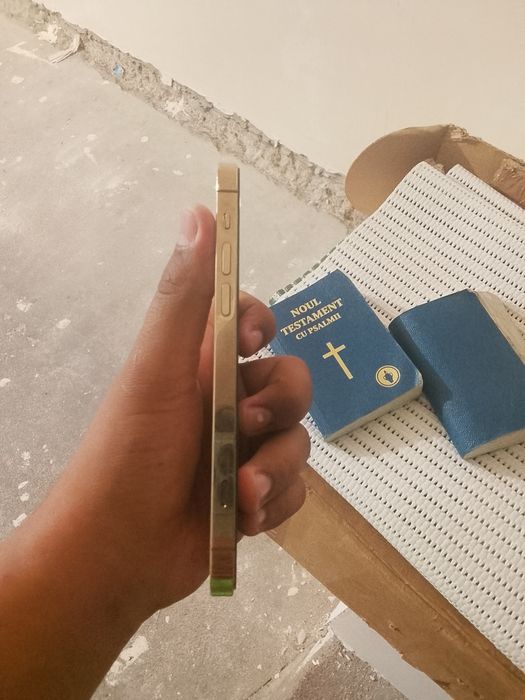 iPhone 12 pro 128