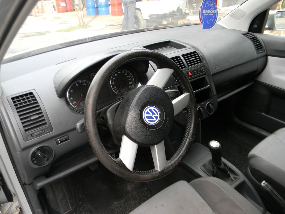 Dezmembrari  VW POLO (9N, 9N3)  2001  > 2012 1.4 16V Benzina