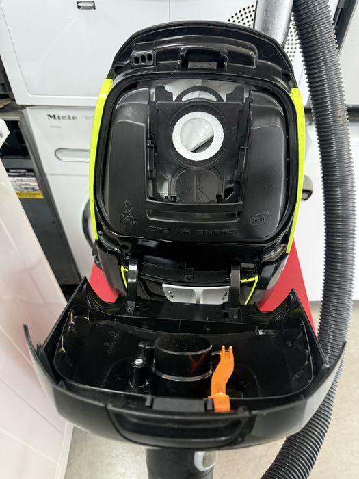 Прахосмукачка Electrolux Green