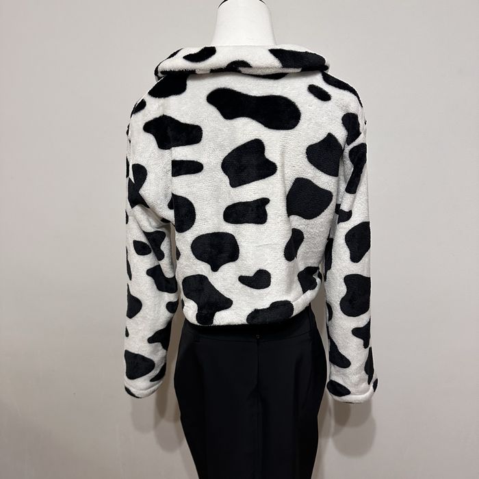 Кофточка-куртка с принтом коровы