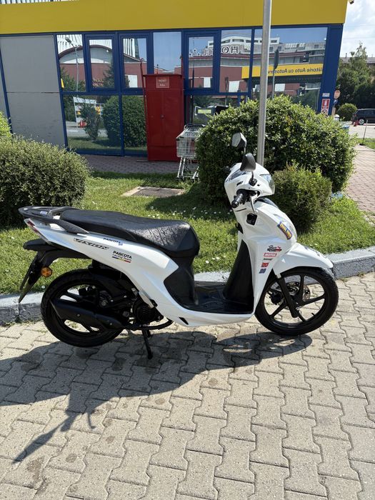 Vand Scuter Honda Vision 110