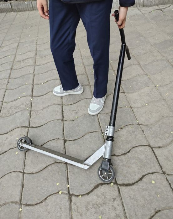 Продам Трюковой самокат