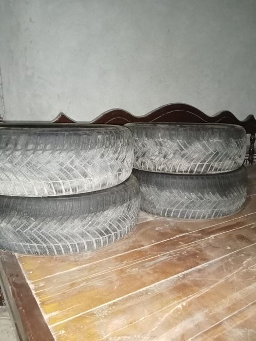 Балон шина 195.60.R15.