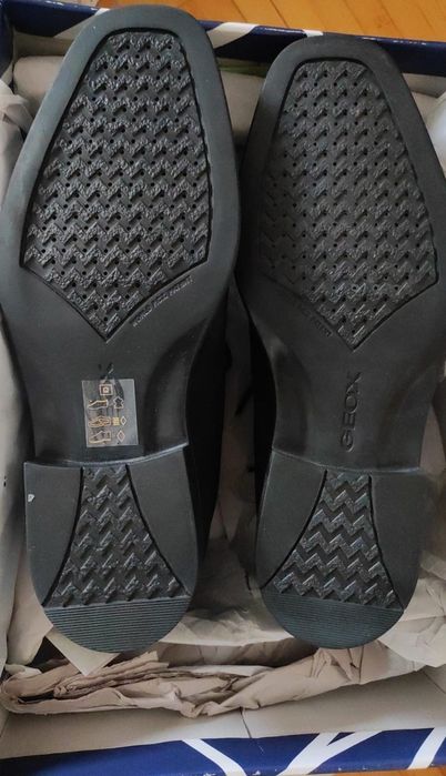 Ghete Geox/Noi in cutie/ piele naturala