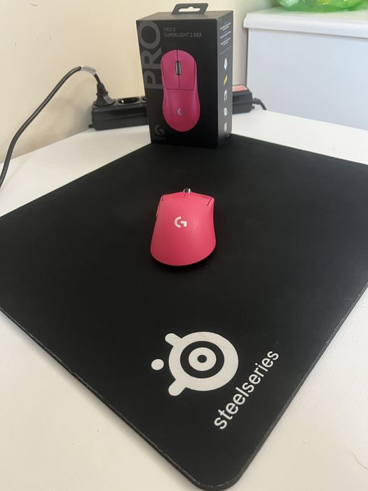Logitech G PRO X Superlight 2 розовый + коврик Steelseries QcK heavy