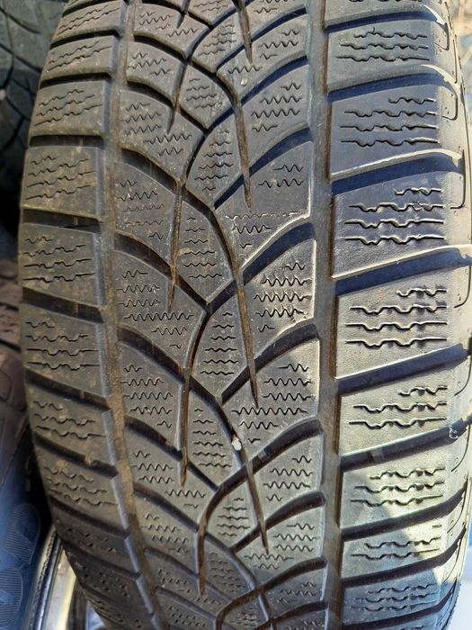 Джанти с гуми 205 60 16 за Ауди Фолксваген Шкода Сеат