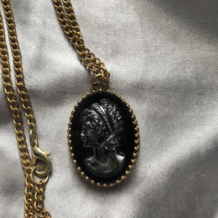 Редкий кулон Камея старинный