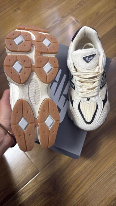 Adidasi new balance universali