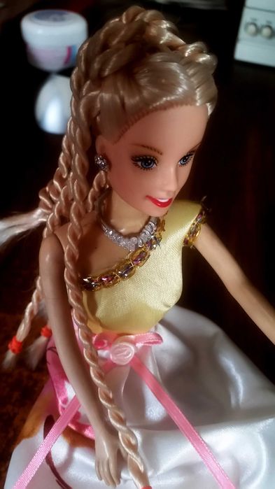 Страхотна голяма нова кукла барби, колекционерска