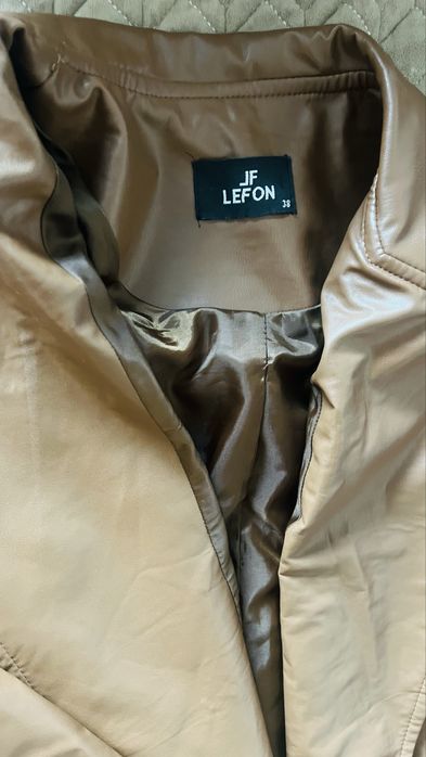 Продам тренч на весну