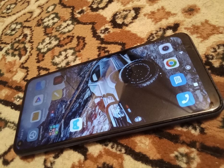 Продам Redmi Note9 в отличном состоянии