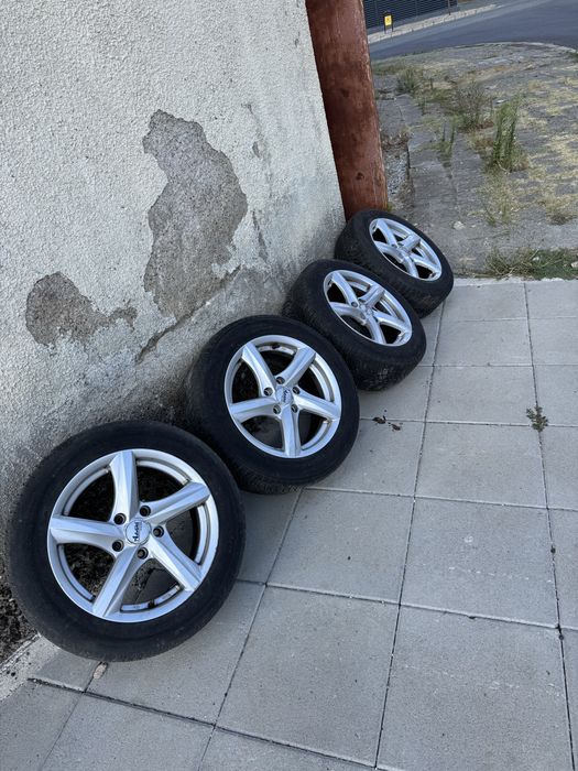 Джанти с летни гуми 5х114,3 16 205/55/16